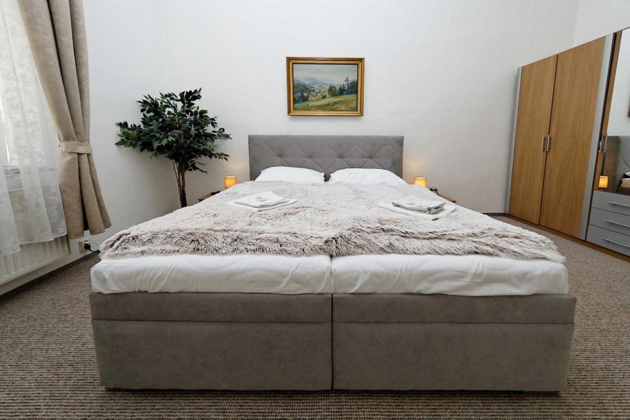 פראג Apartments U Cisare מראה חיצוני תמונה