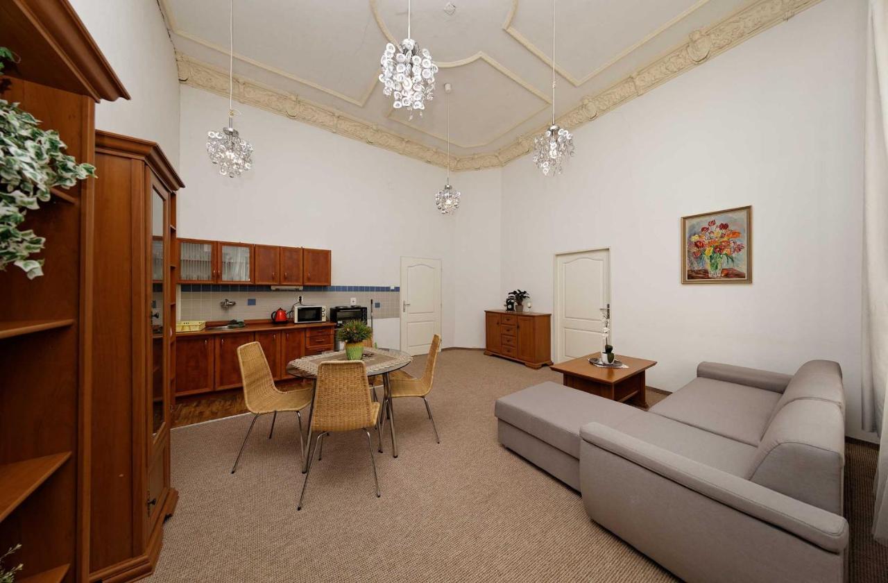 פראג Apartments U Cisare מראה חיצוני תמונה